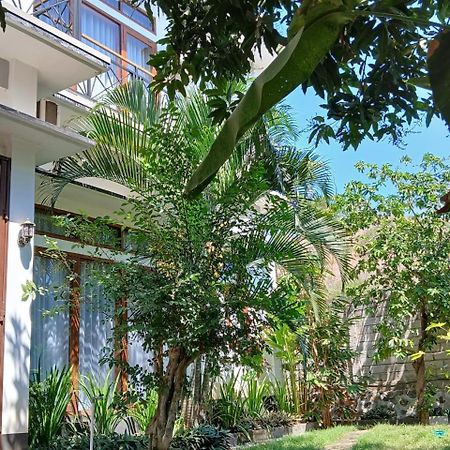 Warm Villas Lombok Kuta  Exterior foto
