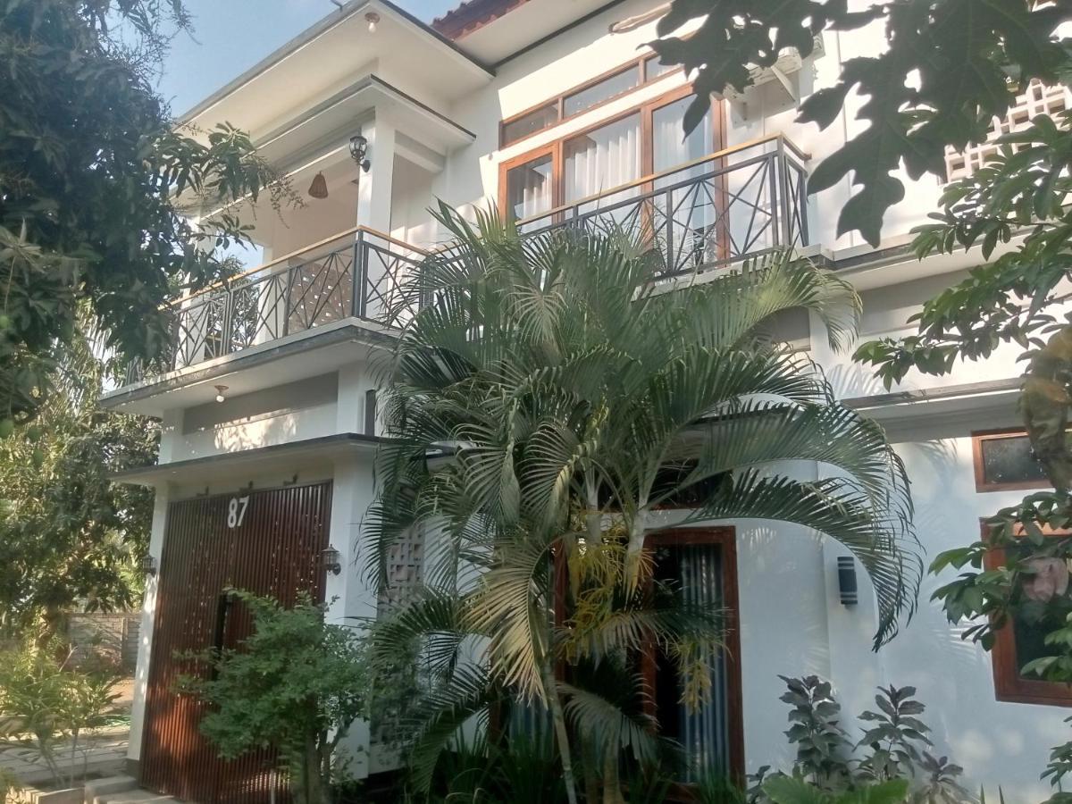 Warm Villas Lombok Kuta  Exterior foto