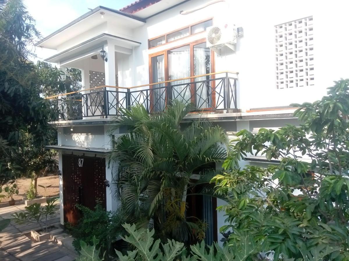 Warm Villas Lombok Kuta  Exterior foto